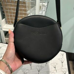 Portland Leather Round Crossbody